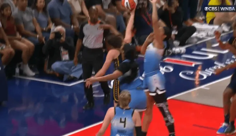 克拉克谈被里斯强奸:这是一个篮球动作